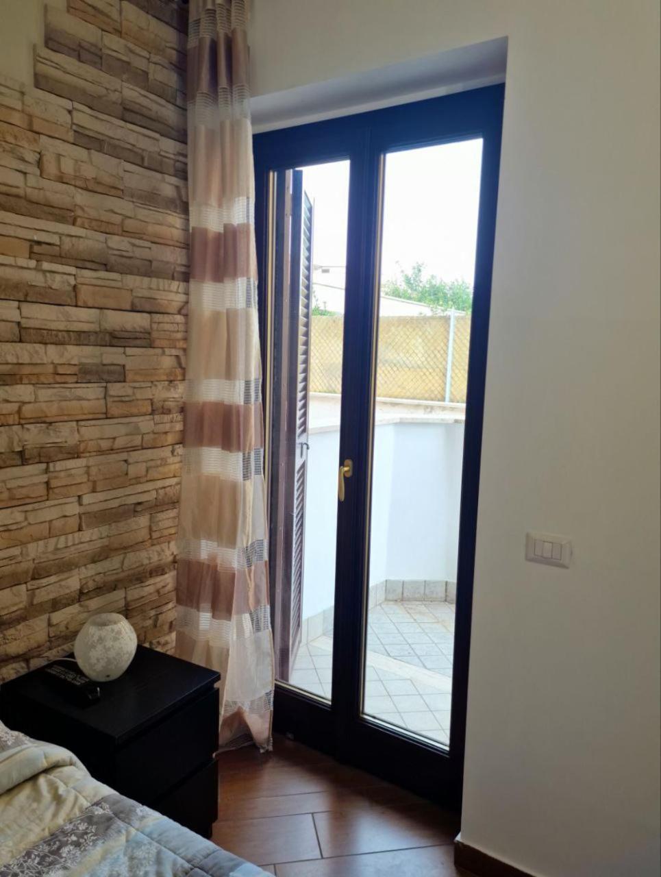 פיומיצ'ינו Domus Livio, 7 Min Fco Airport, Free Wifi, Garden Apartment, 2 Tv Hd מראה חיצוני תמונה