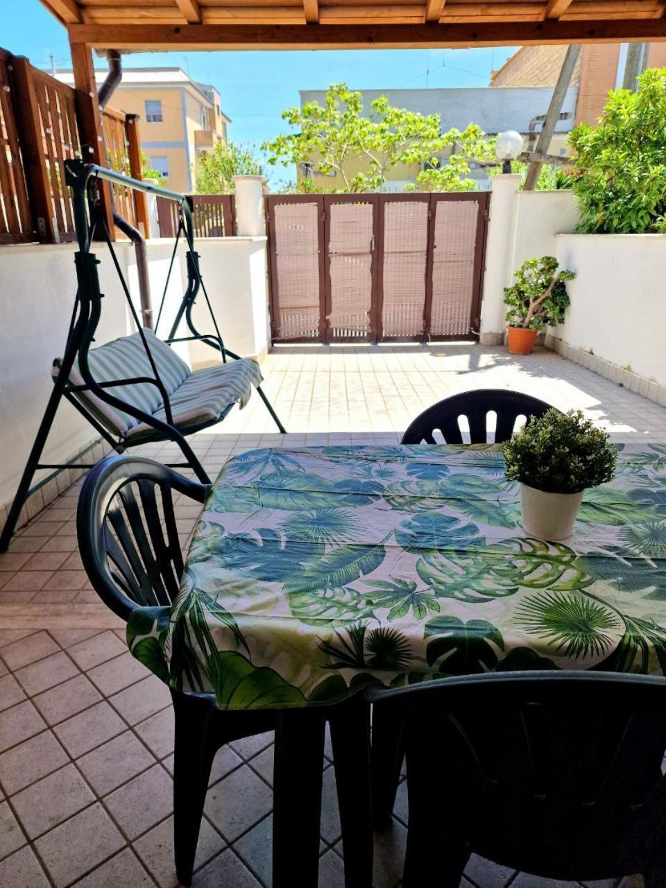 פיומיצ'ינו Domus Livio, 7 Min Fco Airport, Free Wifi, Garden Apartment, 2 Tv Hd מראה חיצוני תמונה